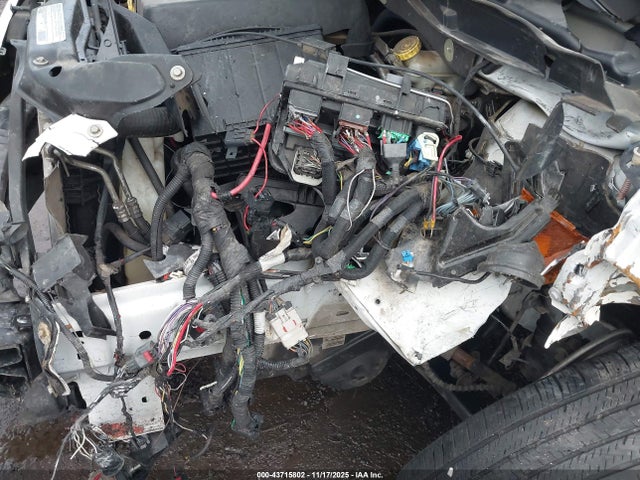 2010 Chrysler Town & Country New Limited მანქანა იყიდება აუქციონზე, vin: 2A4RR7DX4AR468215, აუქციონის ნომერი: 43715802