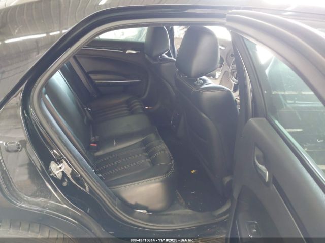 2019 CHRYSLER 300 2C3CCAGG1KH651623 Photo 7