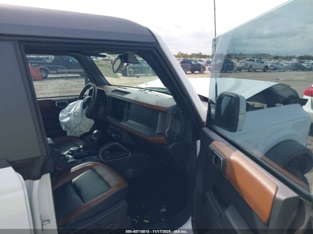 2024 FORD BRONCO 1FMDE8BH5RLA84747 Photo 4