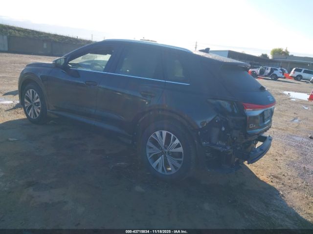 2023 AUDI Q4 E-TRON WA1BCBFZ1PP024708 Photo 2