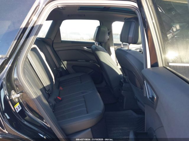 2023 AUDI Q4 E-TRON WA1BCBFZ1PP024708 Photo 7