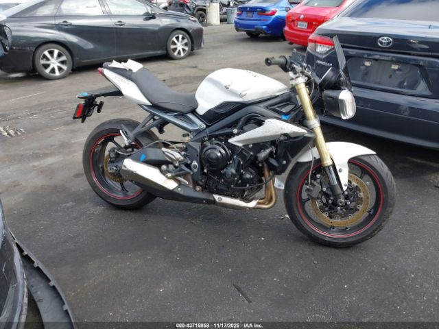 2016 TRIUMPH MOTORCYCLE STREET TRIPLE SMTL02NE6GT729787 Photo 7