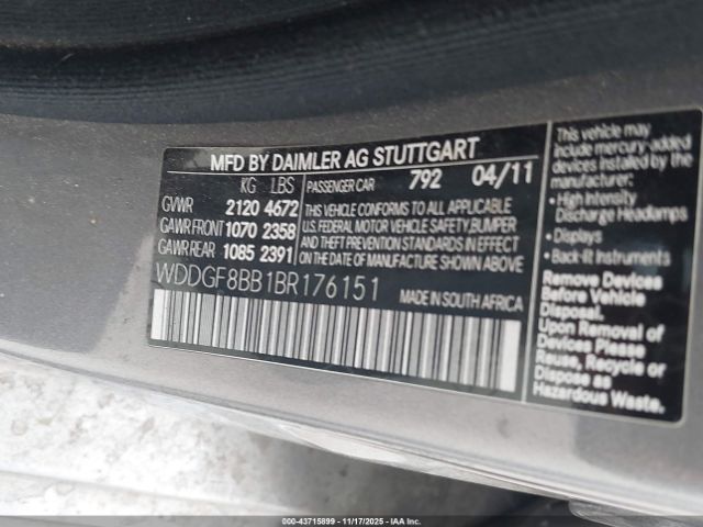 2011 MERCEDES-BENZ C 300 WDDGF8BB1BR176151 Photo 8