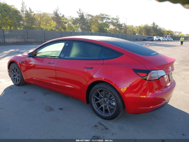 2023 TESLA MODEL 3 5YJ3E1EAXPF616113 Photo 2