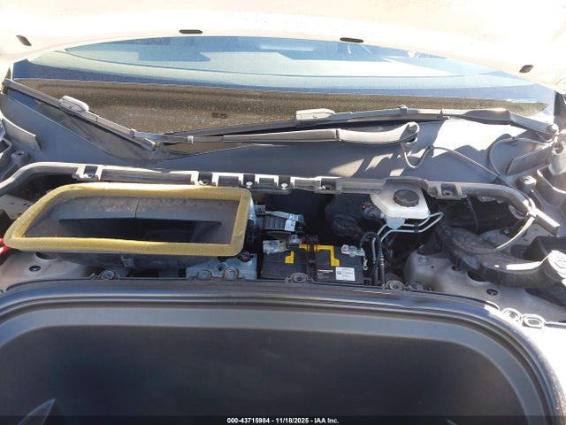 2021 TESLA MODEL Y 5YJYGAEE9MF190395 Photo 9