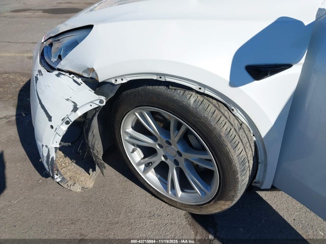 2021 TESLA MODEL Y 5YJYGAEE9MF190395 Photo 5