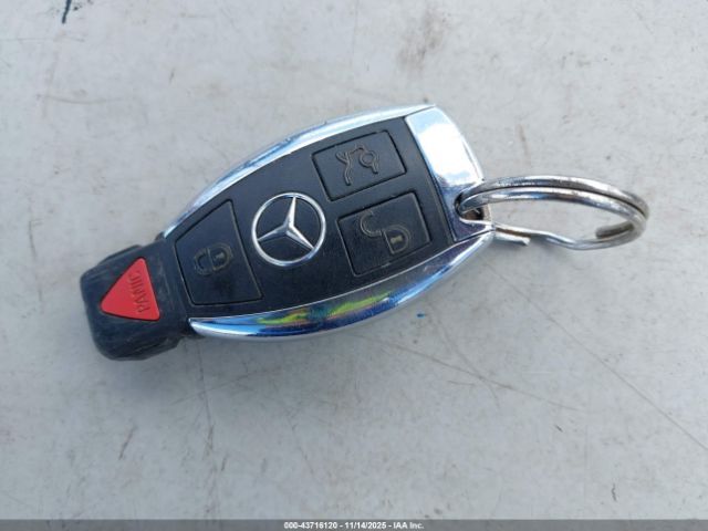 2011 MERCEDES-BENZ C 300 WDDGF5EB2BR153116 Photo 10