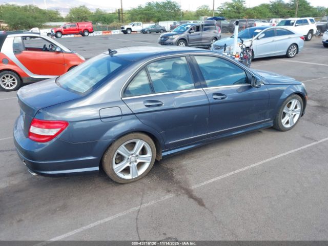 2011 MERCEDES-BENZ C 300 WDDGF5EB2BR153116 Photo 3