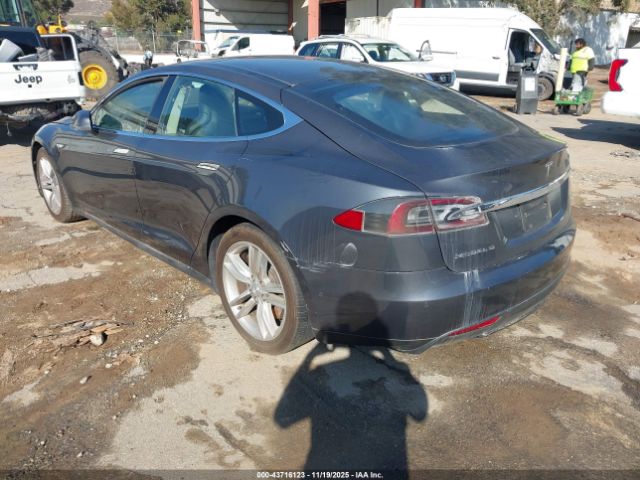 2016 TESLA MODEL S 5YJSA1E19GF131727 Photo 2