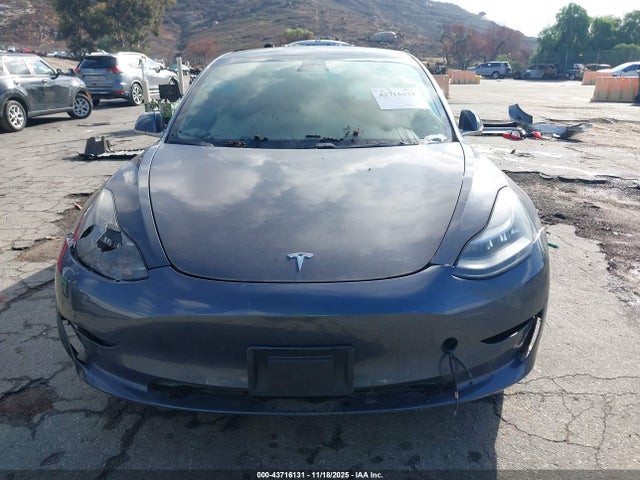 Tesla Model 3 Long Range/mid Range/standard Range/standard Range Plus 2019 5YJ3E1EA8KF401953 Image 11