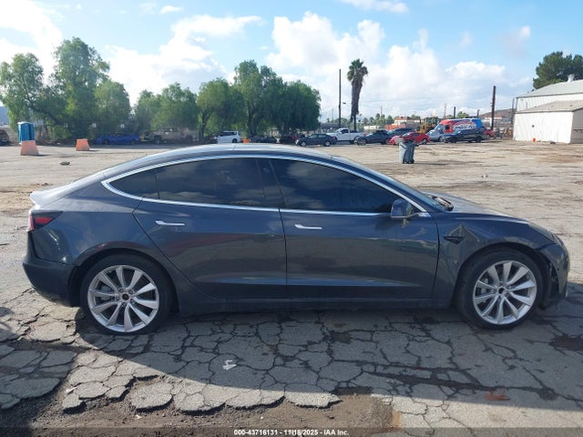 Tesla Model 3 Long Range/mid Range/standard Range/standard Range Plus 2019 5YJ3E1EA8KF401953 Image 12
