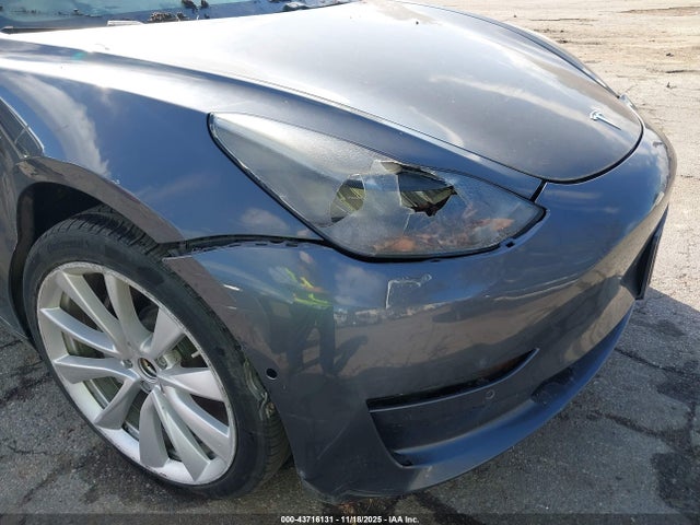 Tesla Model 3 Long Range/mid Range/standard Range/standard Range Plus 2019 5YJ3E1EA8KF401953 Image 19