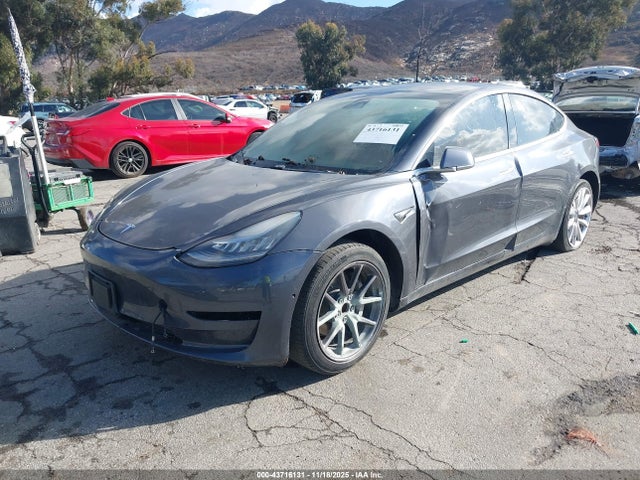 2019 TESLA MODEL 3 5YJ3E1EA8KF401953 Photo 1