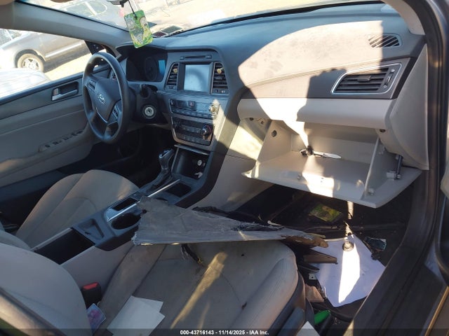 2017 Hyundai Sonata Sport მანქანა იყიდება აუქციონზე, vin: 5NPE34AF7HH556196, აუქციონის ნომერი: 43716143