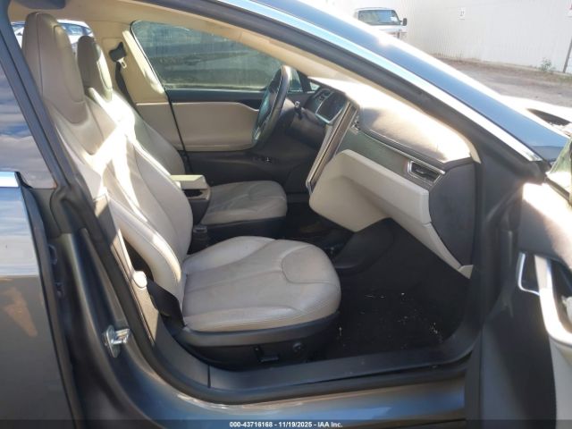 2013 TESLA MODEL S 5YJSA1CG0DFP06381 Photo 4