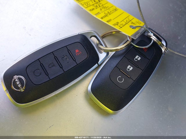 Nissan Pathfinder 2023 5N1DR3BD8PC203411 Image 11