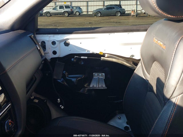 Nissan Pathfinder 2023 5N1DR3BD8PC203411 Image 19