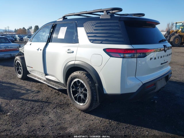 Nissan Pathfinder 2023 5N1DR3BD8PC203411 Image 3