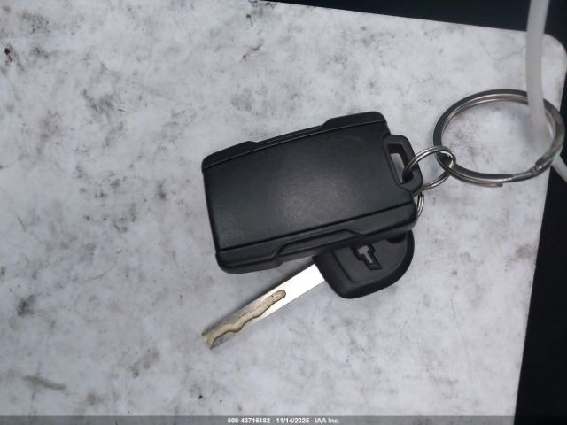 2017 CHEVROLET SILVERADO 1500 1GCRCREC4HZ193492 Photo 10