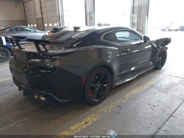 2018 CHEVROLET CAMARO 1G1FG1R79J0172811 Photo 3