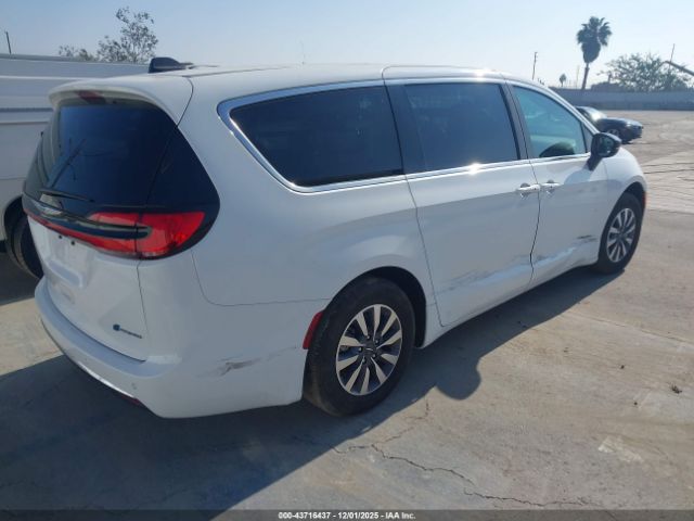 2024 CHRYSLER PACIFICA HYBRID 2C4RC1S74RR158309 Photo 3