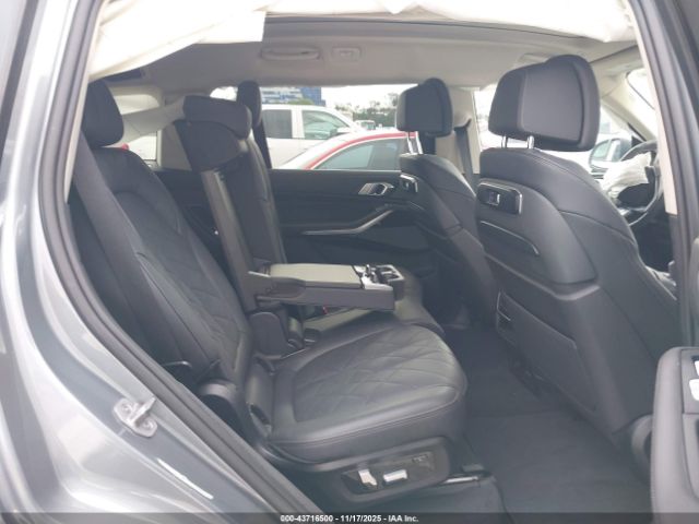 2025 BMW X7 5UX23EM08S9W25721 Photo 7