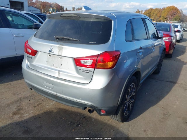 2017 MITSUBISHI OUTLANDER SPORT JA4AR3AU6HZ004858 Photo 3