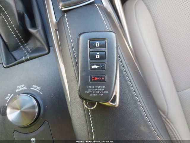 2019 LEXUS IS 300 JTHC81D27K5034089 Photo 10