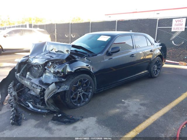 2019 CHRYSLER 300 2C3CCABG8KH515691 Photo 1