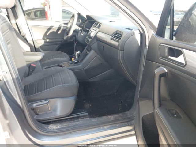 2023 VOLKSWAGEN TIGUAN 3VVRB7AX0PM054235 Photo 4