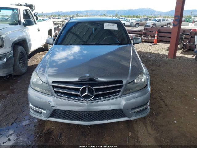 2014 MERCEDES-BENZ C 250 WDDGF4HB6EA963602 Photo 5