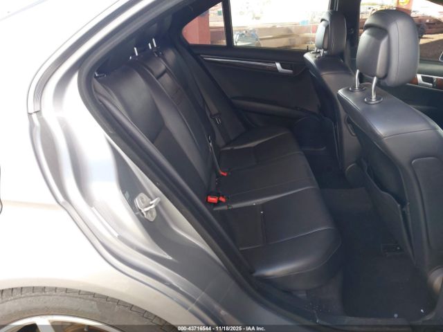 2014 MERCEDES-BENZ C 250 WDDGF4HB6EA963602 Photo 7