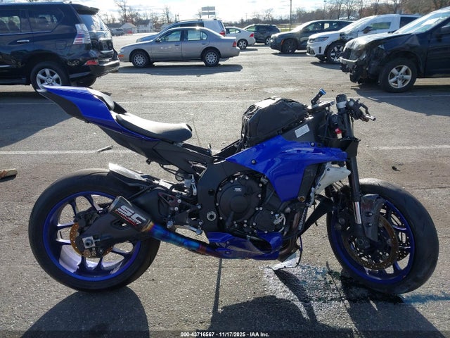 2023 Yamaha Yzfr1 მანქანა იყიდება აუქციონზე, vin: JYARN66E1PA003469, აუქციონის ნომერი: 43716567