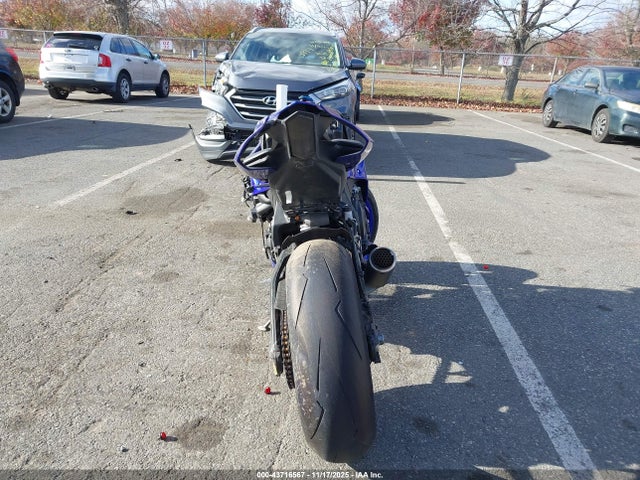 2023 Yamaha Yzfr1 მანქანა იყიდება აუქციონზე, vin: JYARN66E1PA003469, აუქციონის ნომერი: 43716567