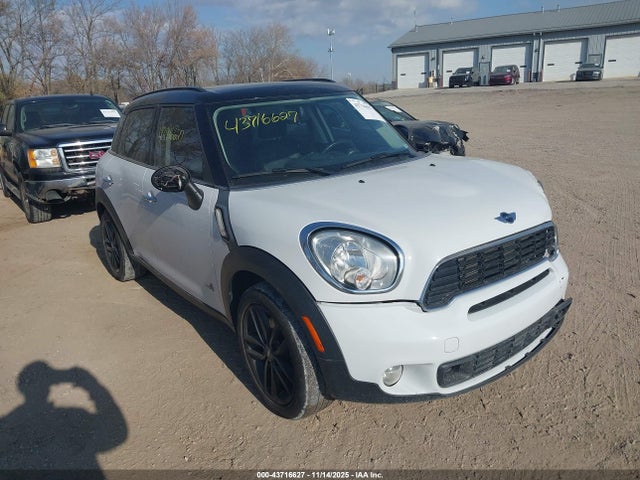 2011 MINI COOPER S COUNTRYMAN WMWZC5C51BWL55162 Photo 0