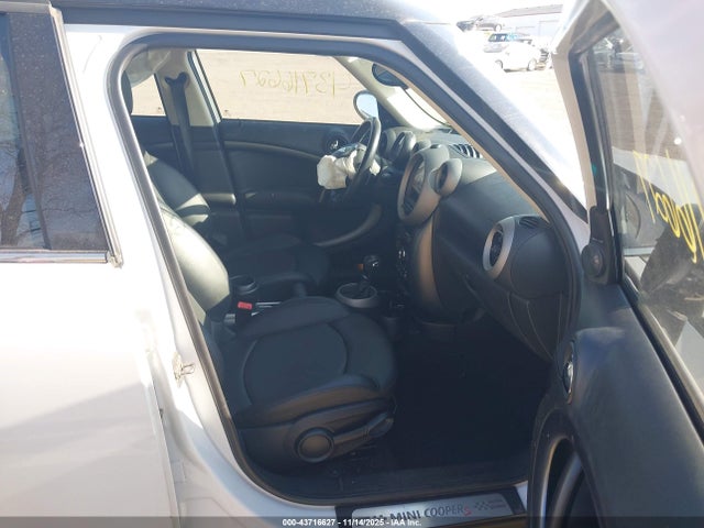 2011 MINI COOPER S COUNTRYMAN WMWZC5C51BWL55162 Photo 4