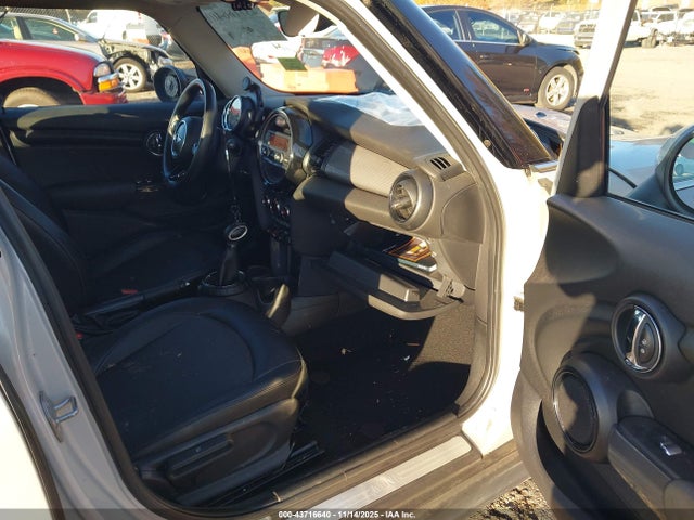 2016 MINI HARDTOP WMWXU1C54G2D09369 Photo 4