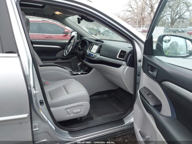 Toyota Highlander Hybrid Xle 2019 5TDJGRFH5KS064570 Image 5