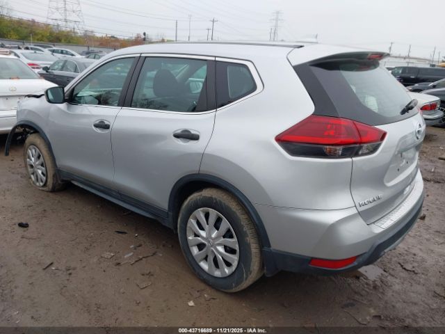 2018 NISSAN ROGUE 5N1AT2MV8JC790348 Photo 2