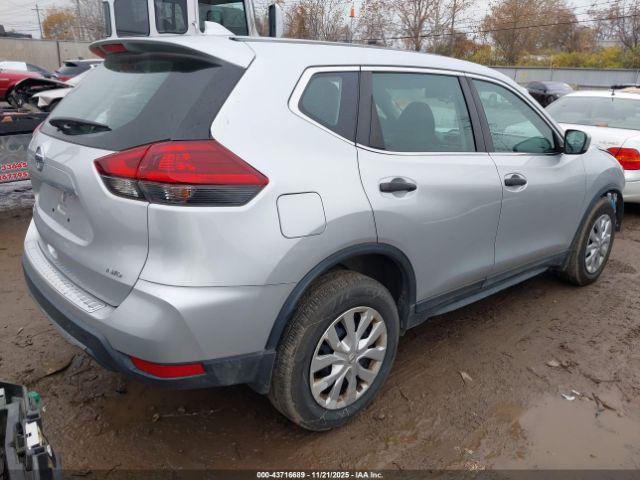 2018 NISSAN ROGUE 5N1AT2MV8JC790348 Photo 3