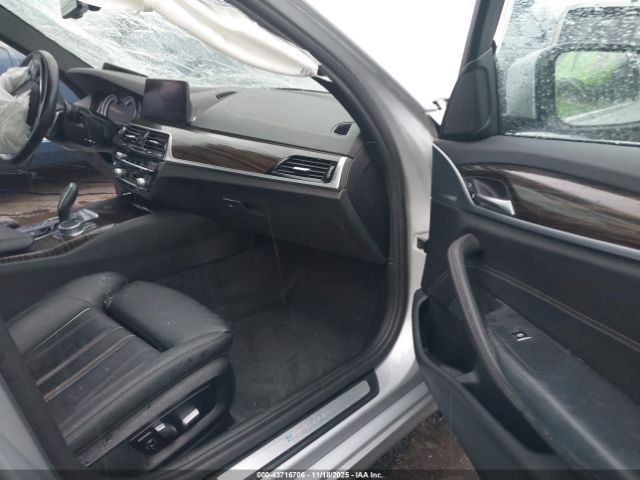 2019 BMW 530E WBAJB1C58KB376235 Photo 4