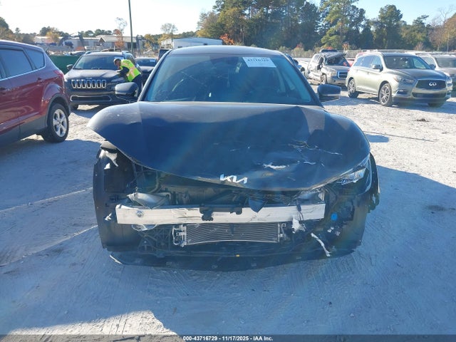 KIA Ev6 Wind 2022 KNDC34LA5N5070877 Image 6