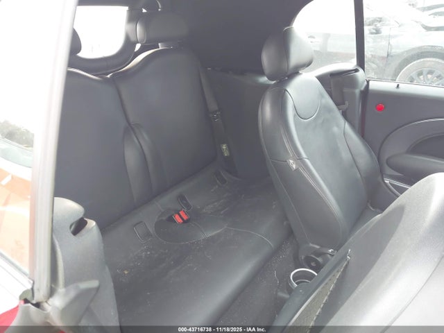 2006 MINI COOPER WMWRF33516TG14383 Photo 7