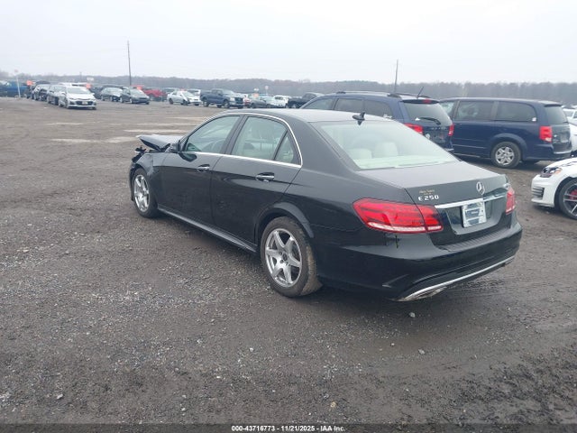 2014 MERCEDES-BENZ E 250 BLUETEC WDDHF9HB3EA866360 Photo 2