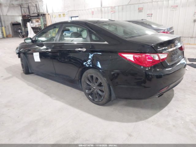 2011 HYUNDAI SONATA 5NPEC4AC2BH130977 Photo 2