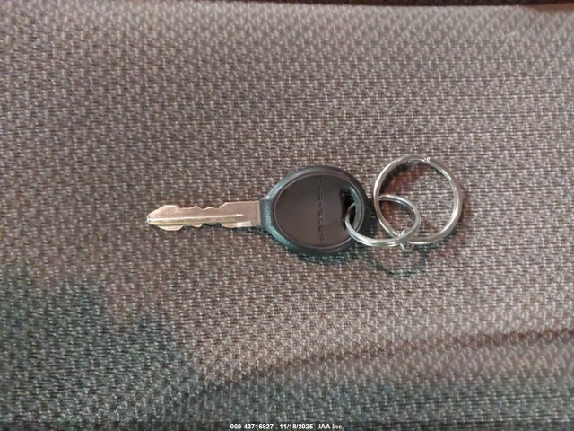 2002 CHRYSLER VOYAGER 1C4GJ25342B553669 Photo 10
