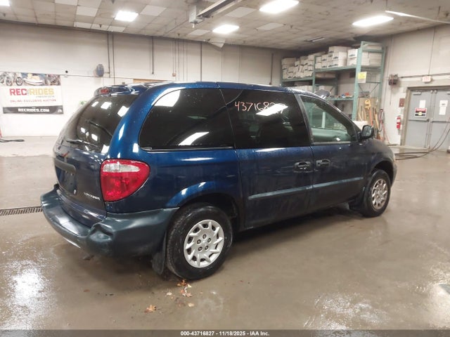 2002 CHRYSLER VOYAGER 1C4GJ25342B553669 Photo 3