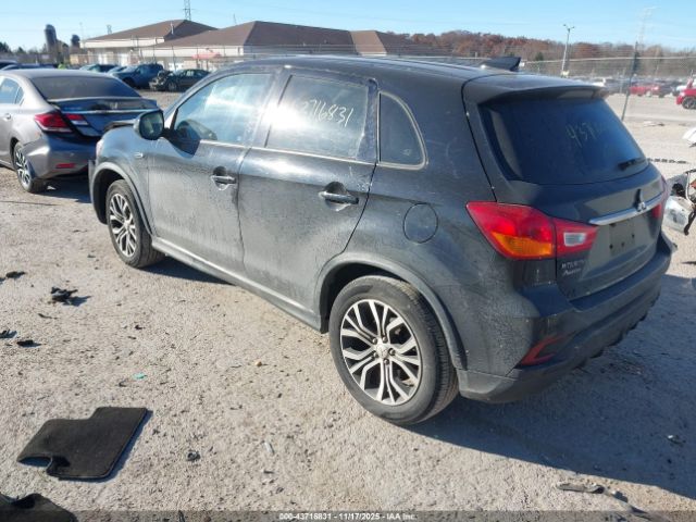 2018 MITSUBISHI OUTLANDER SPORT JA4AP3AU2JU010584 Photo 2