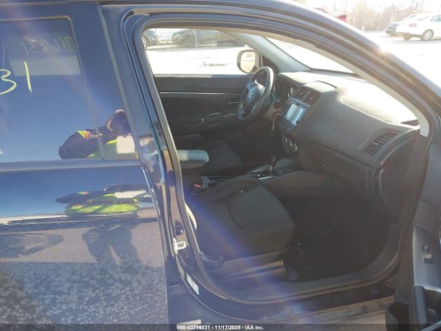 2018 MITSUBISHI OUTLANDER SPORT JA4AP3AU2JU010584 Photo 4