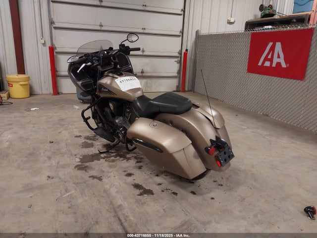 2020 INDIAN MOTORCYCLE CO. CHALLENGER 56KLCDRR4L3386268 Photo 2